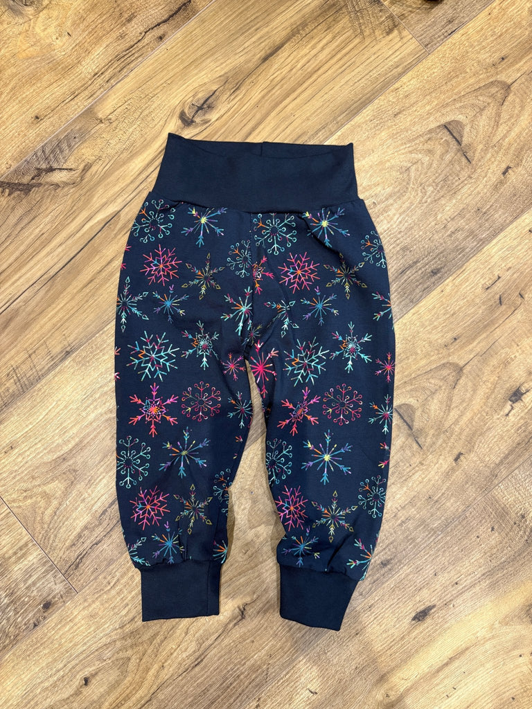 Snowflake Cuff Pants - Tutti Frutti Clothing